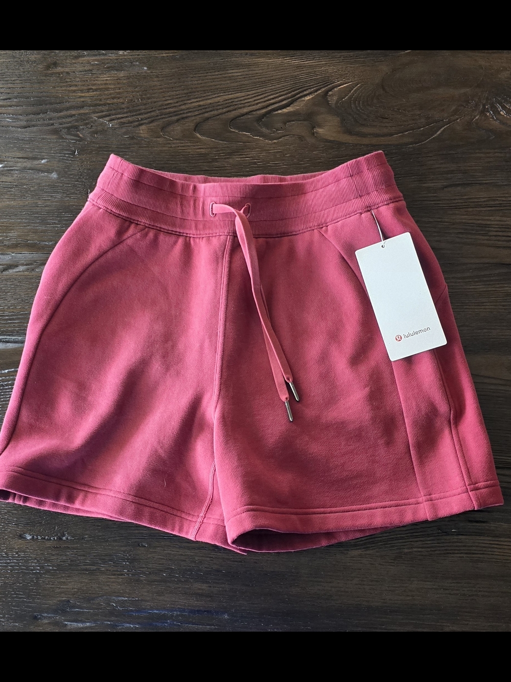 New Lululemon Scubs HR Shorts 5" Size 6 Muled Wine Color